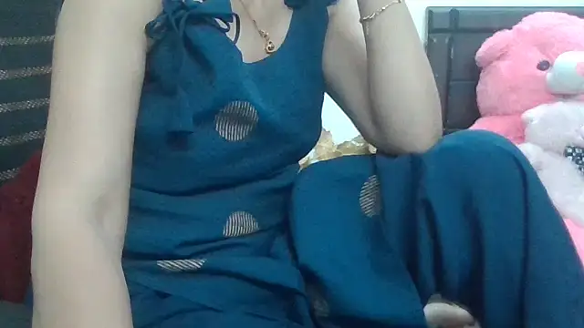 Sexy_iknoor live