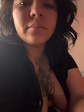 JulianaCastillo live