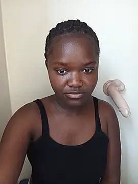 little_creamy live