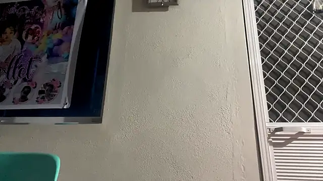 TameshaHerkstroeter live