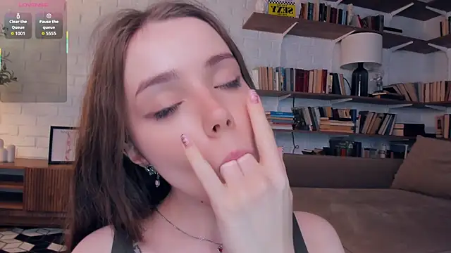 DominikaElis live