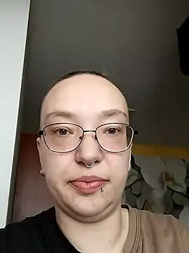 Isabella_Geney live