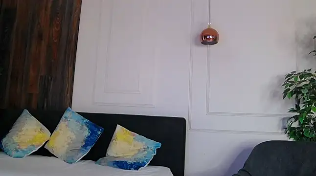 IvyLustt live