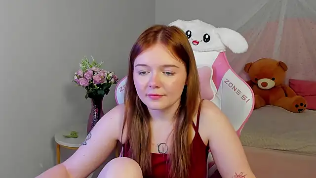 ElinaVale live