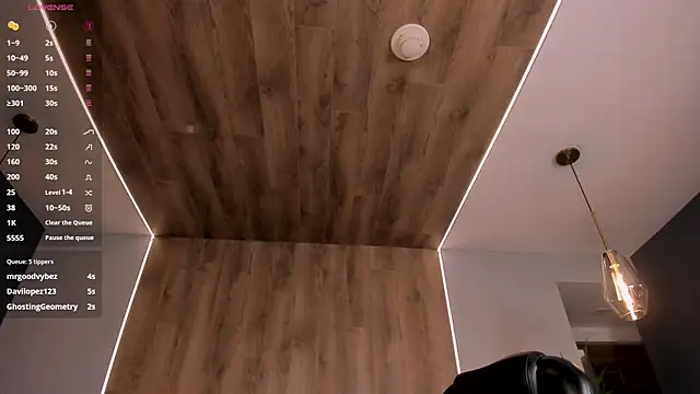 RoxanneHill_ live