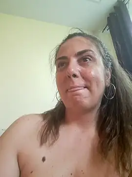 Arya_Malone live