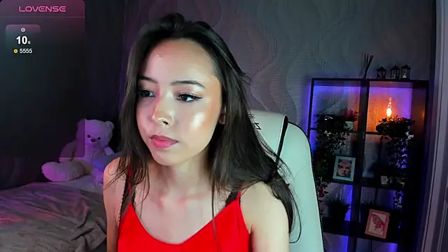PlayfulPout live
