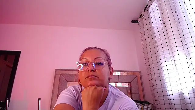 salomecastro_ live