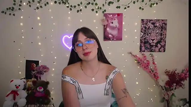 Amanda_Bright_ live