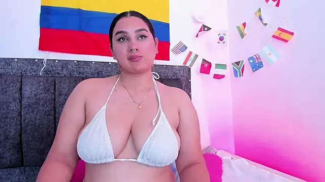 MiaFoox__ live