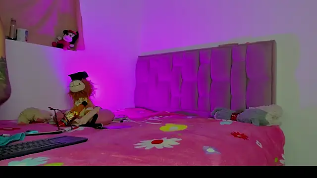 antonieta23 live