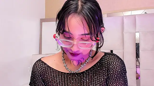 Spider_WebbedX live