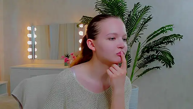 NaomiFess profile