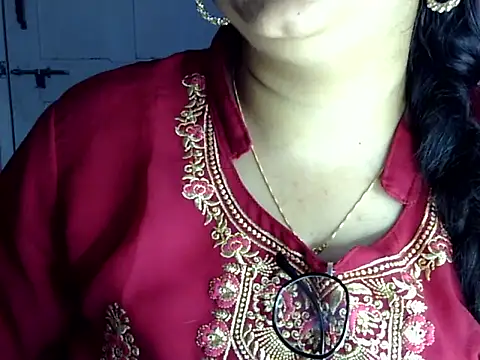Cute_Aliyaa live
