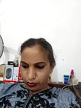 Sexy-Kajal2 live