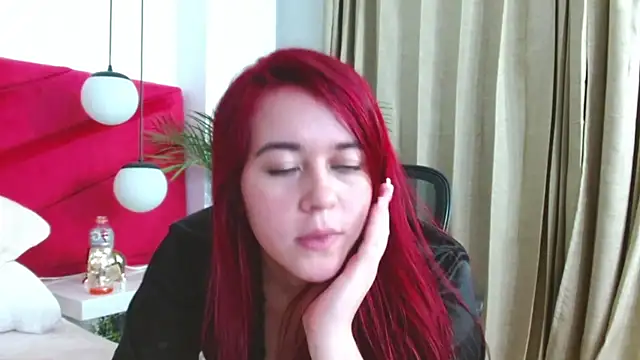 Sophie_ponce live