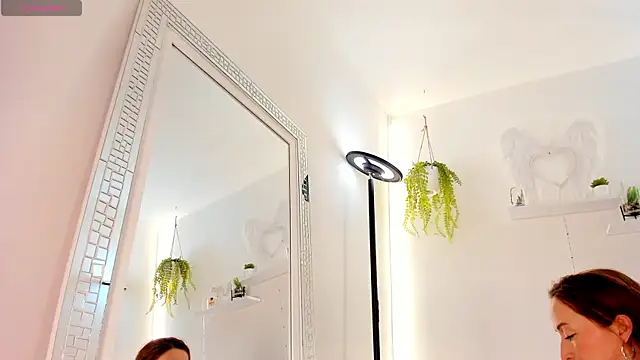 Giovanela_rose live