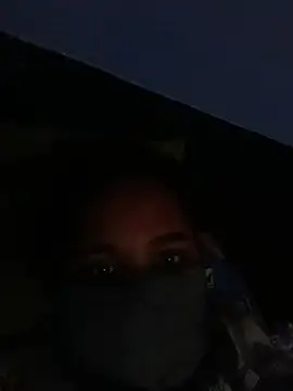 DARK_ROOM_7 live