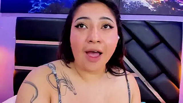 Emma_monserrat live