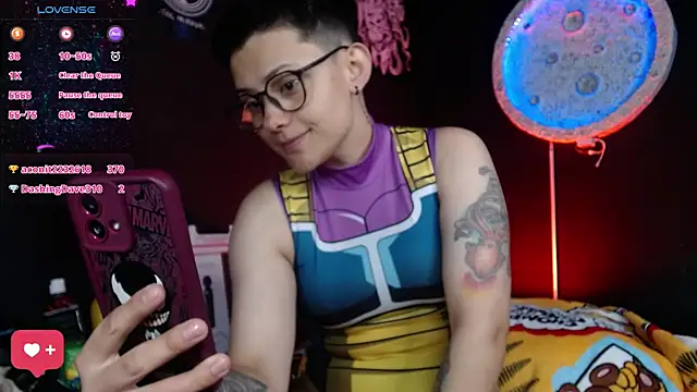 girl_intense444 live