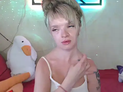 JadeEva live
