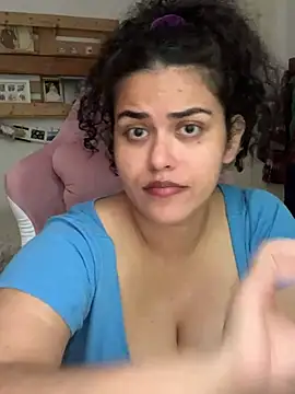 Curvydesifromgermany live