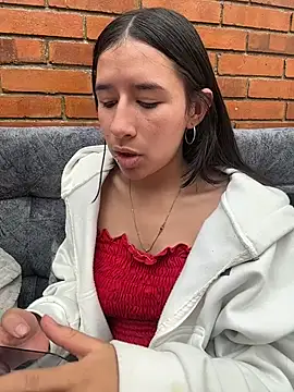LilyRossi_ live