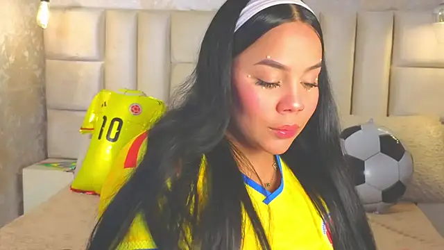 EmilyQueen3x live