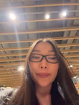 trytomakememoam live