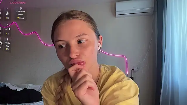 XXXKamilaXXX live