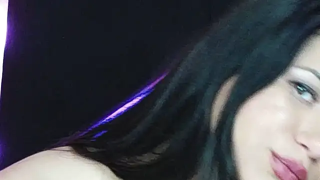 EssenaMonroe live