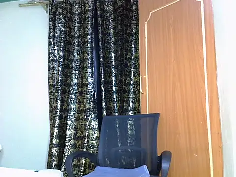 Cream_cherry3 live