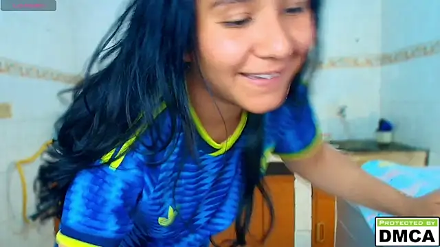 Lily_Owns profile