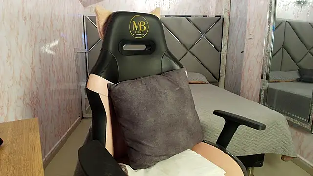 Dolly_boobsy live