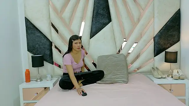 LunaySebastian live
