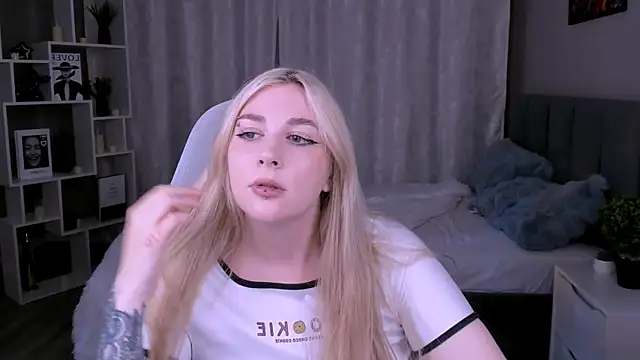 AmaliaWinslet live