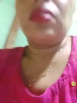 Monika_telugu_queen live