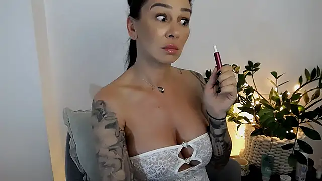 Xentthia live