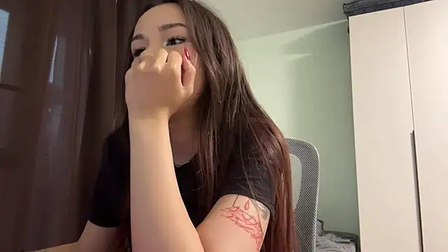 HotGirlMilla live