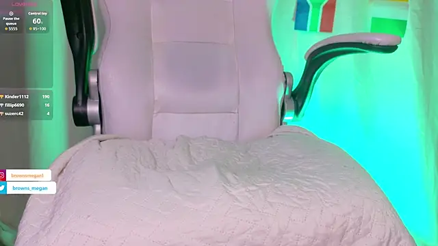 Megan_browns1 live