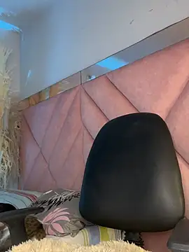 Alanah_connory live
