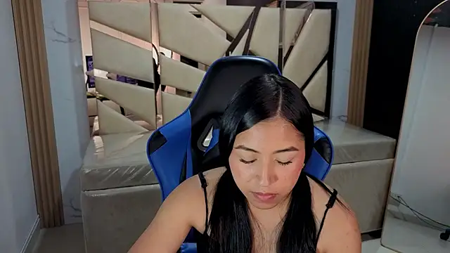 lia_x_a live