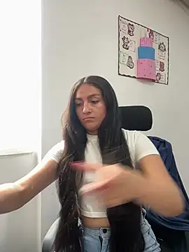 Alyha_cortes_ live
