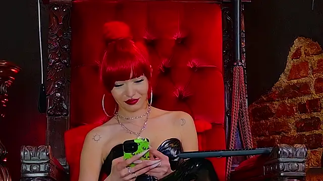 MoniqueResse live
