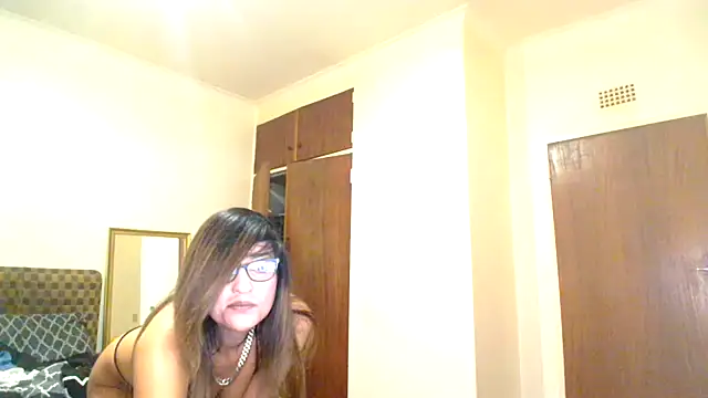 karmicQueen669 live
