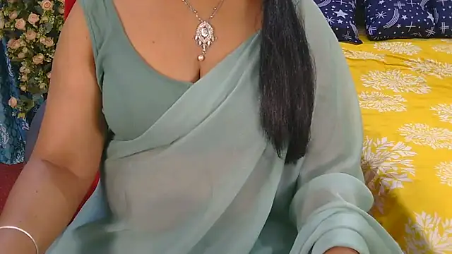 Mallu_Manisha live