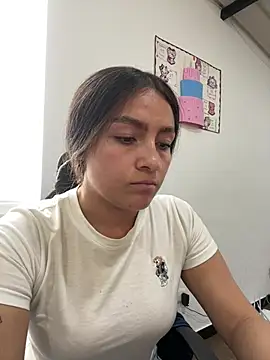 Alyha_cortes_ live