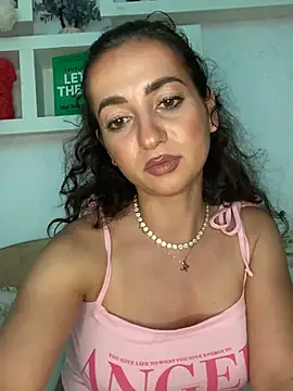 KarolDolly05 live
