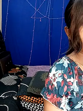 Miss-Riyasingh live