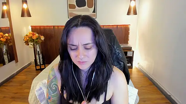 KatherineBond live